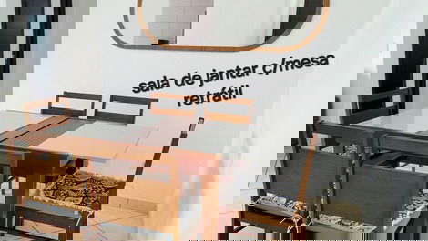 Sala de jantar - mesa retrátil com 06 cadeiras 