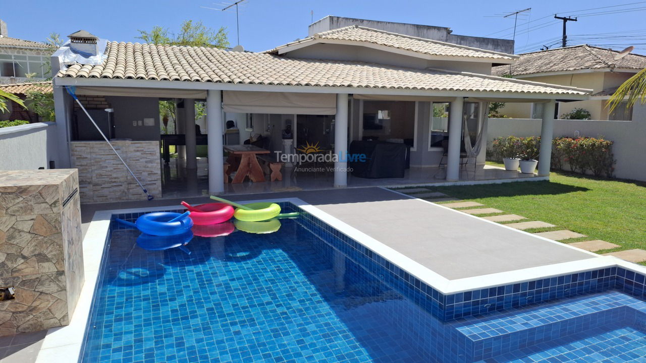 Casa para aluguel de temporada em Camaçari (Barra do Jacuípe)