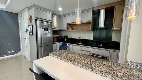 APARTAMENTO EN MEIA PRAIA CERCA DE RUSSI Y RUSSI HASTA 8 PERSONAS