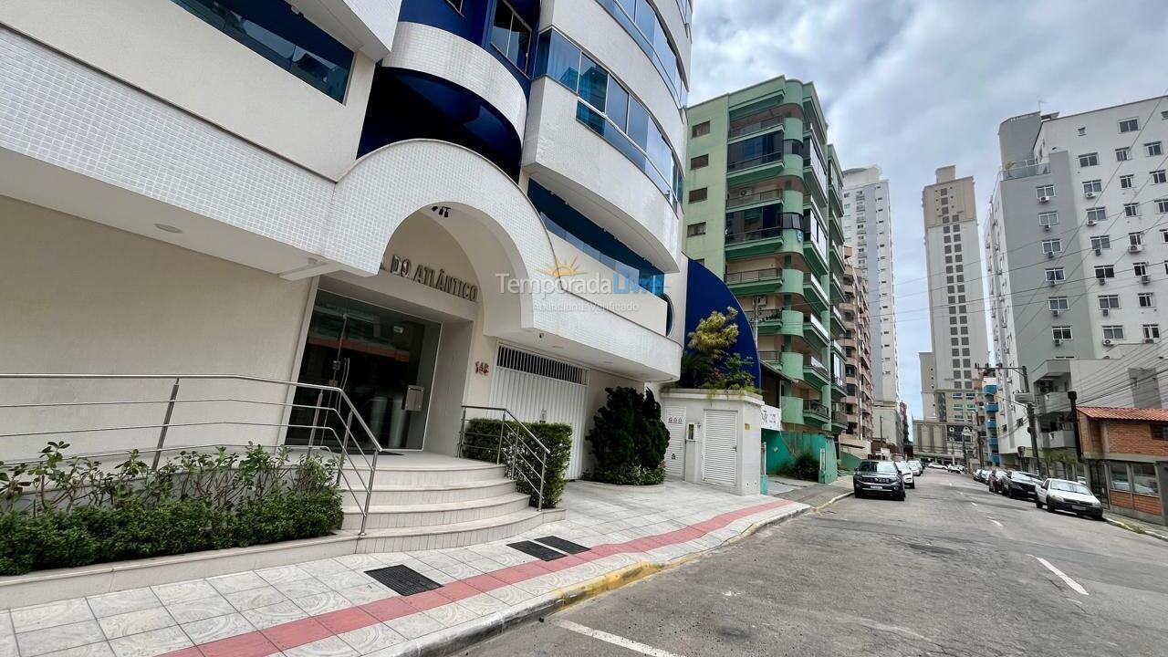 Apartamento para alquiler de vacaciones em Itapema (Meia Praia)