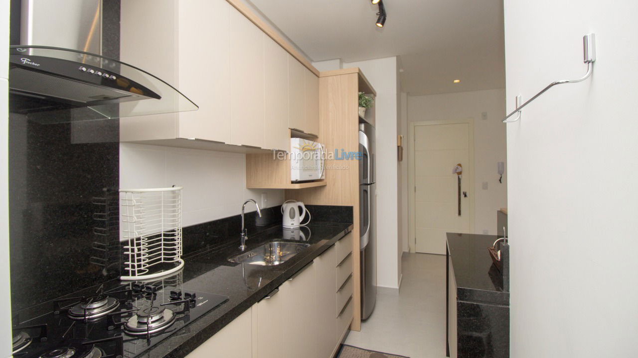 Apartamento para aluguel de temporada em Bombinhas (Canto Grande)