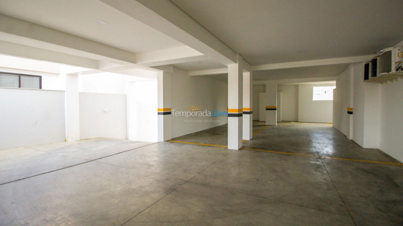 Apartamento para aluguel de temporada em Bombinhas (Canto Grande)