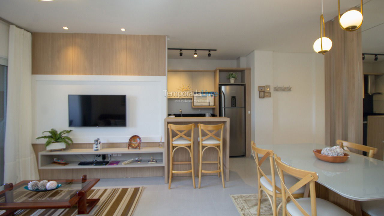 Apartamento para aluguel de temporada em Bombinhas (Canto Grande)