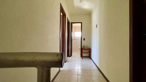 Casa com piscina na praia de Mariscal