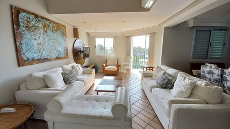 Apartment in a resort in Riviera de São Lourenço