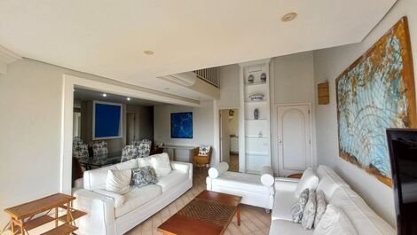Apartment in a resort in Riviera de São Lourenço