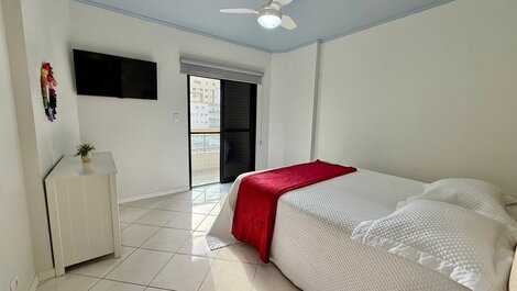 F052 - Apartamento con Balcón y Suite en la Mejor Ubicación