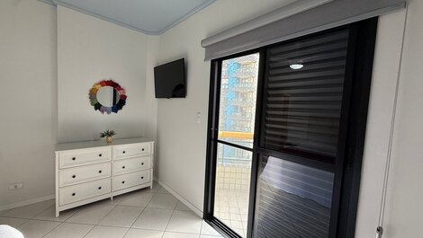 F052 - Apartamento con Balcón y Suite en la Mejor Ubicación