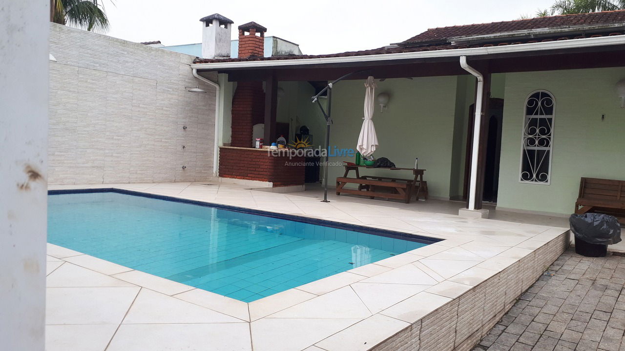 Casa para aluguel de temporada em Guarujá (Enseada)