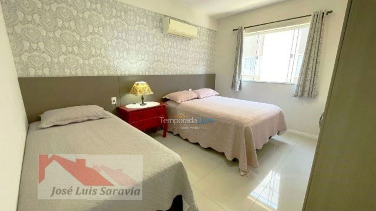 Apartamento para aluguel de temporada em Bombinhas (Praia de Bombas)