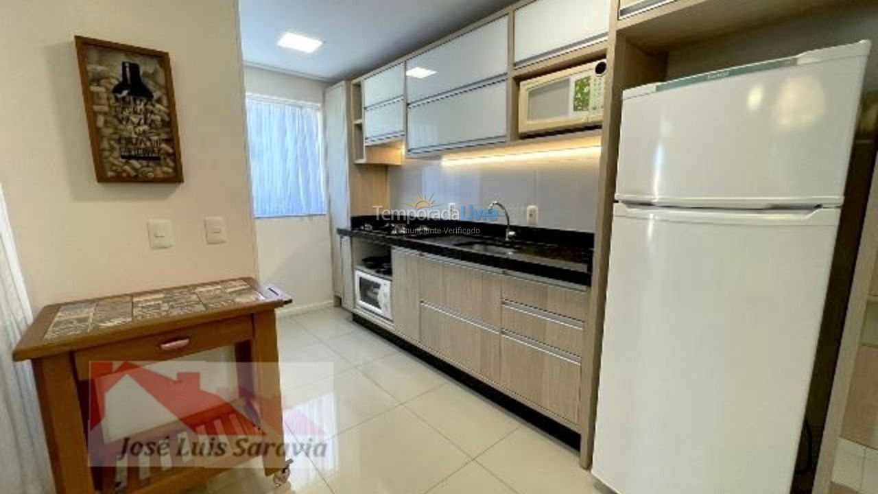 Apartamento para aluguel de temporada em Bombinhas (Praia de Bombas)