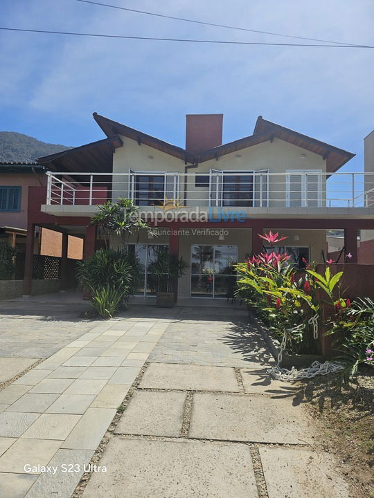 Casa para aluguel de temporada em Ubatuba (Lagoinha)