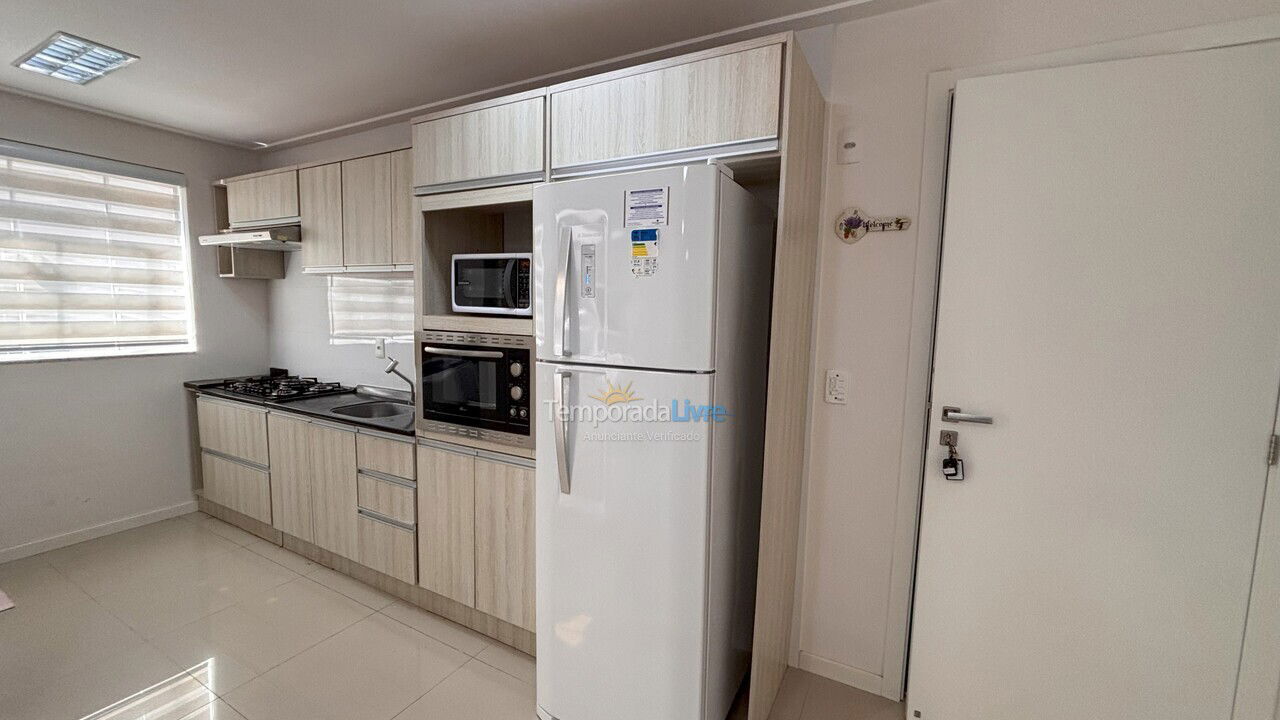 Apartamento para alquiler de vacaciones em Bombinhas (Praia de Bombas)