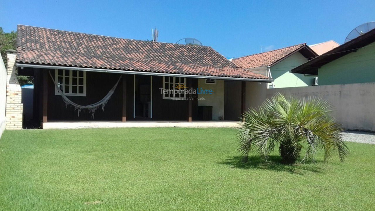Casa para alquiler de vacaciones em Bombinhas (Mariscal)