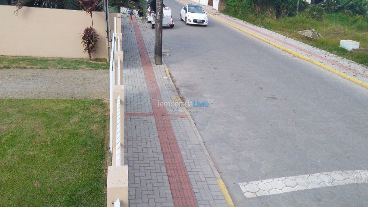 Casa para alquiler de vacaciones em Bombinhas (Mariscal)