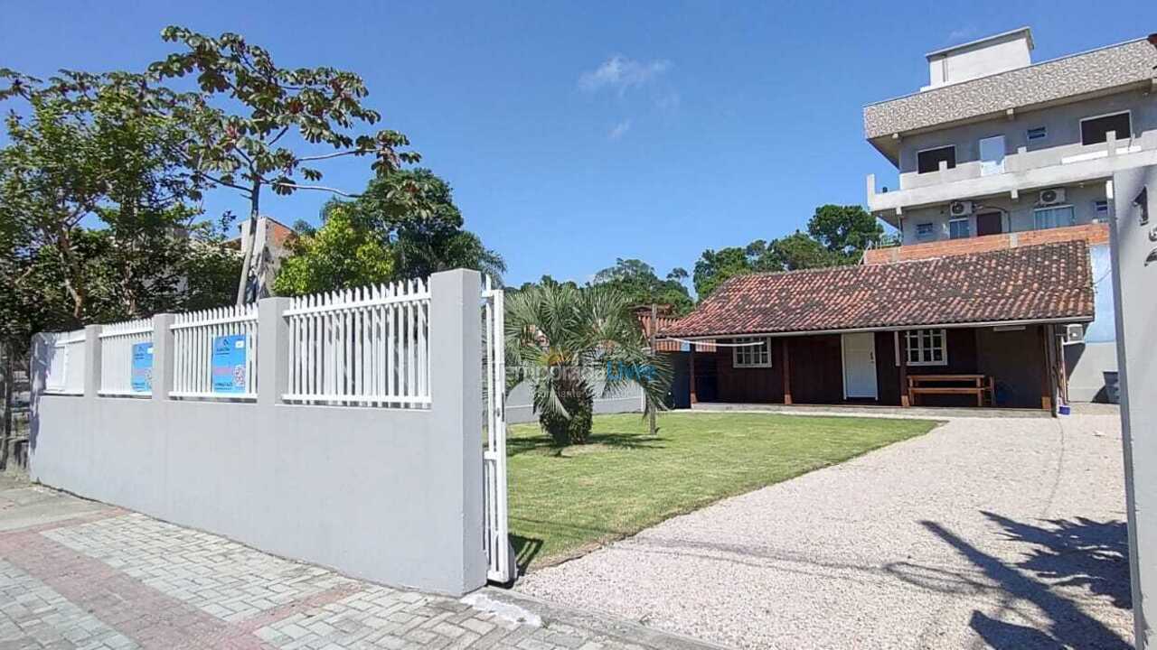 Casa para alquiler de vacaciones em Bombinhas (Mariscal)