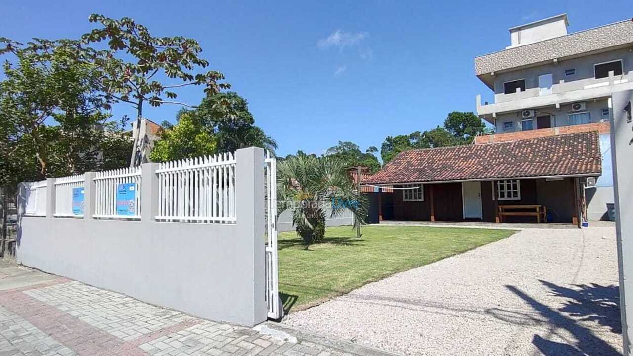 Casa para alquiler de vacaciones em Bombinhas (Mariscal)