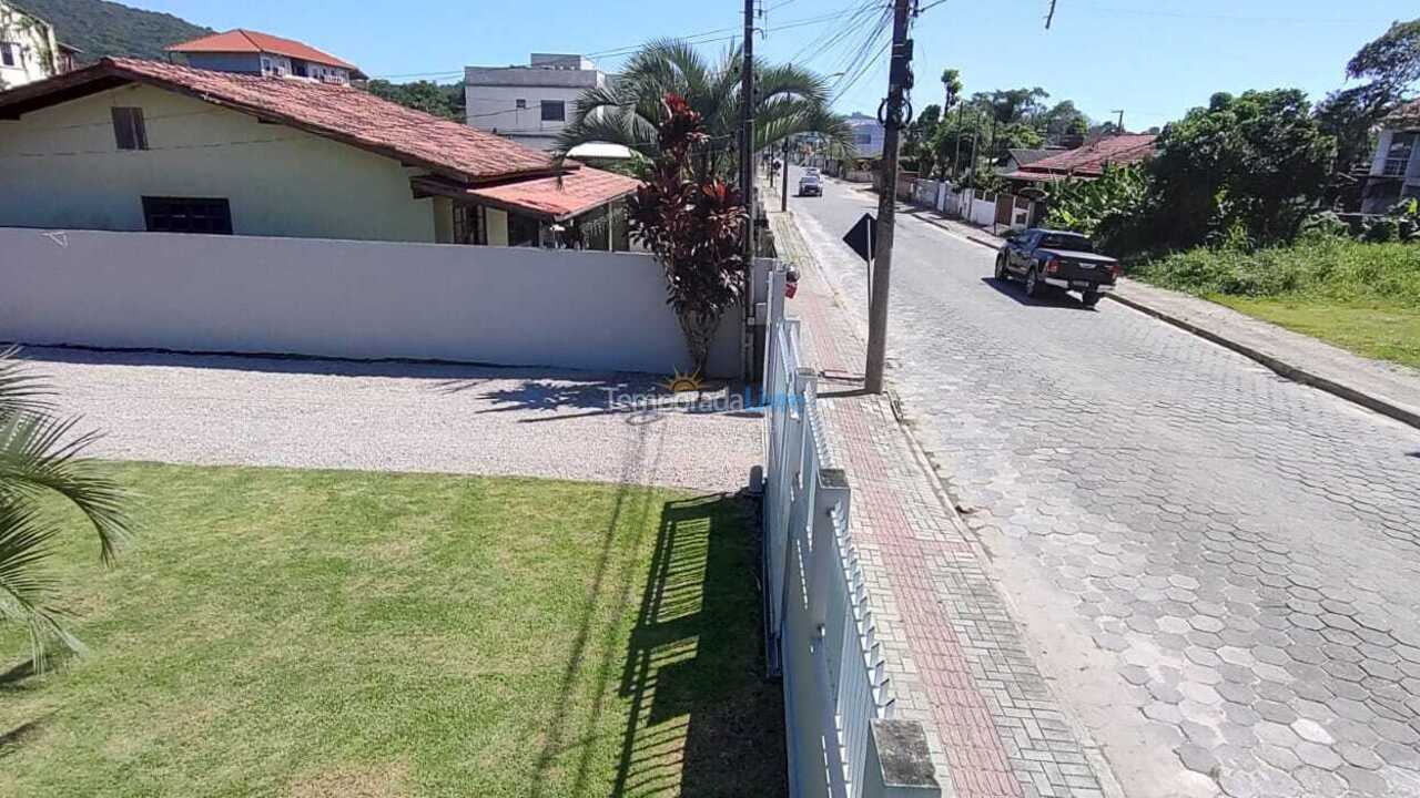 Casa para alquiler de vacaciones em Bombinhas (Mariscal)