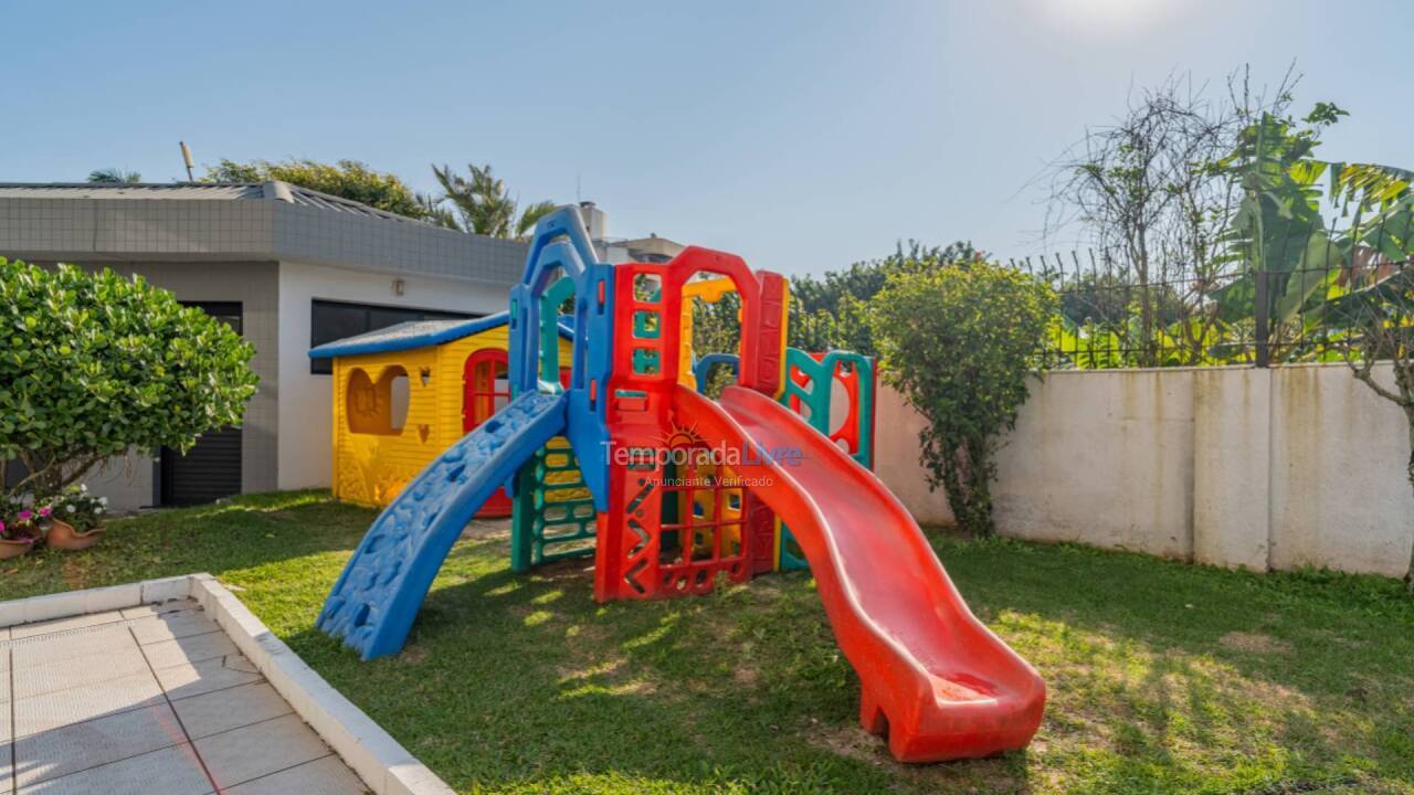 Apartamento para aluguel de temporada em Florianopolis (Canasvieiras)