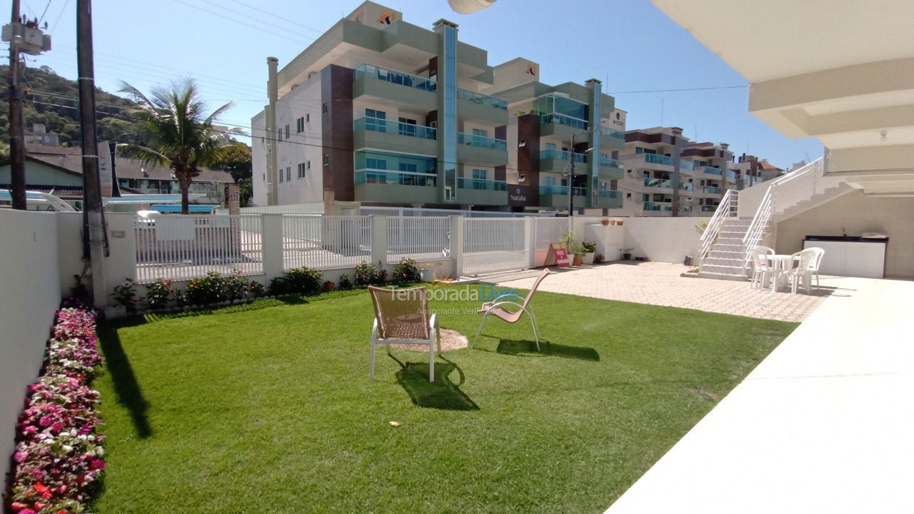 Apartamento para aluguel de temporada em Bombinhas (Centro de Bombinhas)