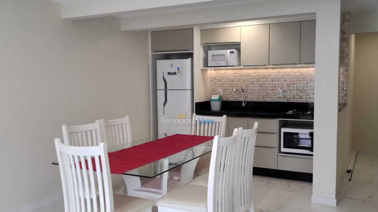 Apartamento para aluguel de temporada em Bombinhas (Centro de Bombinhas)