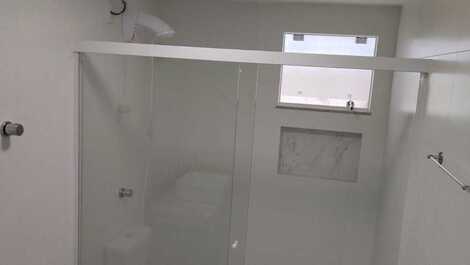 Apartamentos no centro de Bombinhas para até 5 pessoas