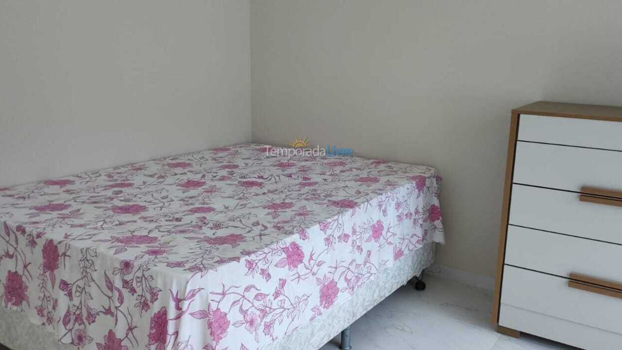 Apartamento para aluguel de temporada em Bombinhas (Centro de Bombinhas)