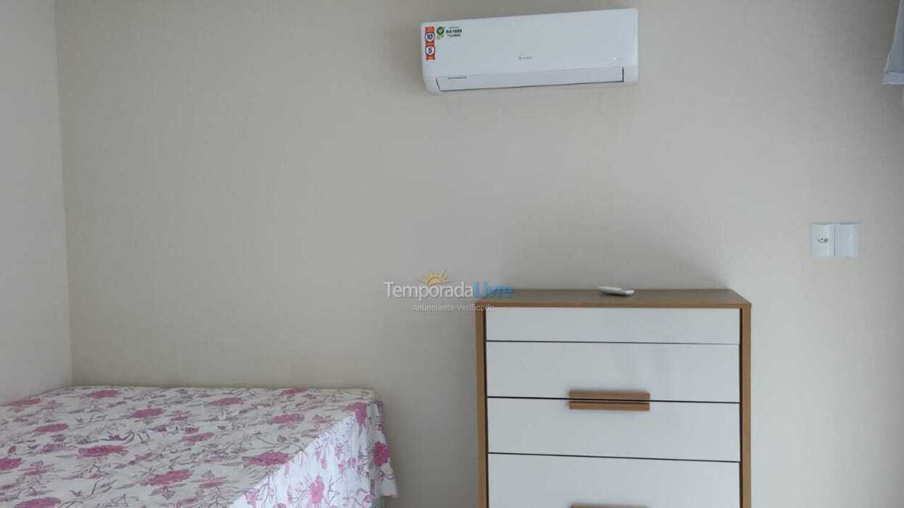 Apartamento para aluguel de temporada em Bombinhas (Centro de Bombinhas)