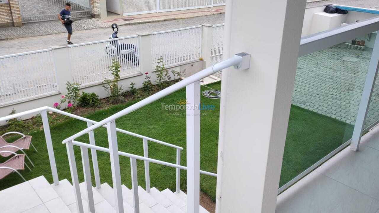 Apartamento para aluguel de temporada em Bombinhas (Centro de Bombinhas)