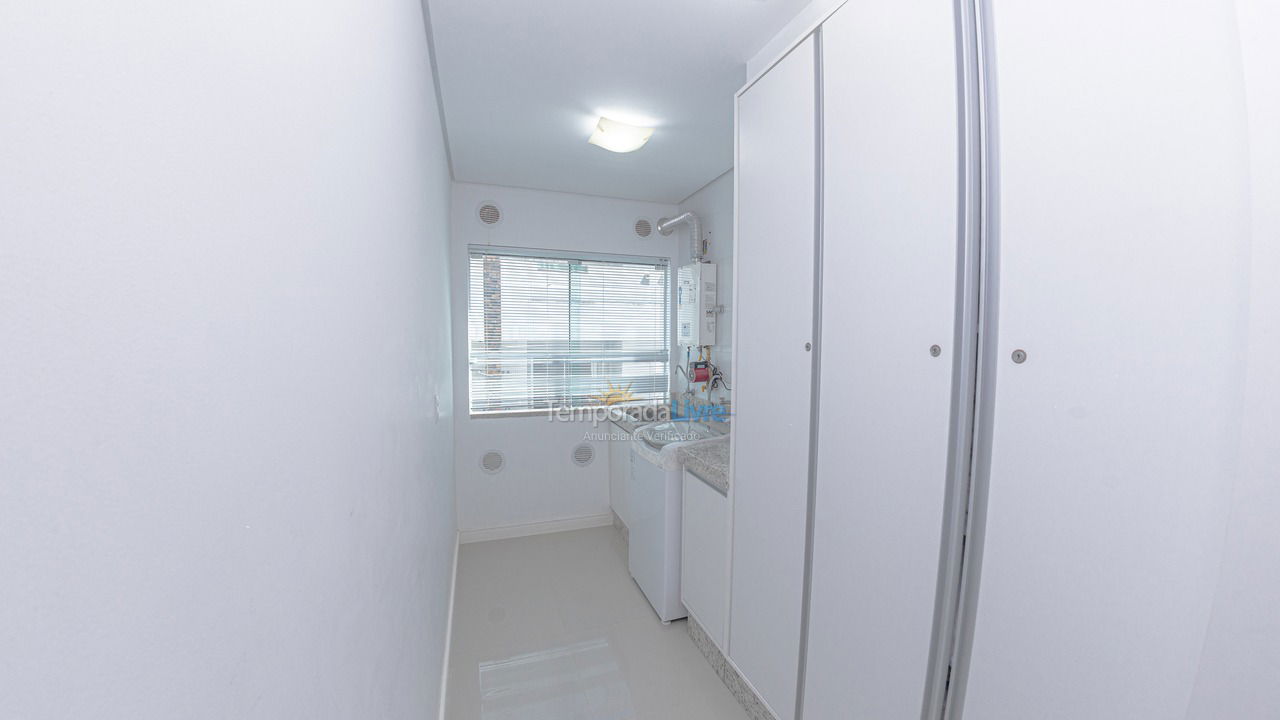 Apartment for vacation rental in Bombinhas (Mariscal)