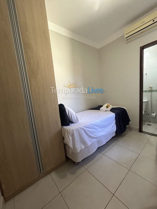 Apartamento para aluguel de temporada em Camaçari (Gurajuba)