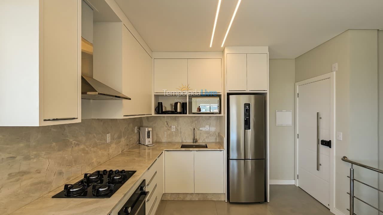 Apartment for vacation rental in Bombinhas (Mariscal)
