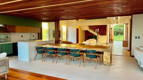 Beachfront Mansion with 8 Suites in Alphaville Guarajuba