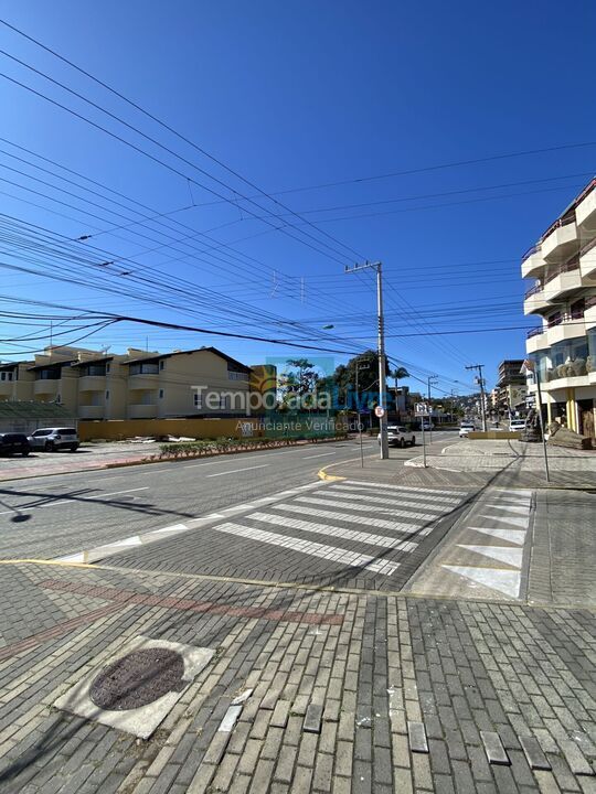 Apartamento para aluguel de temporada em Bombinhas (Praia de Bombas)