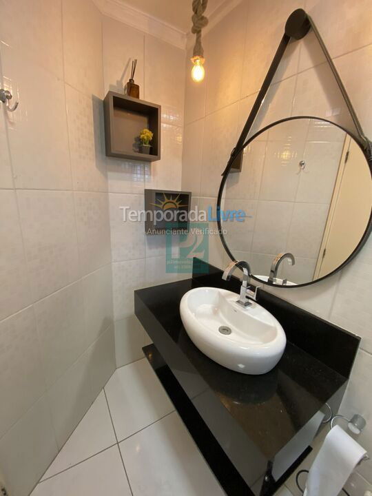 Apartamento para aluguel de temporada em Bombinhas (Praia de Bombas)