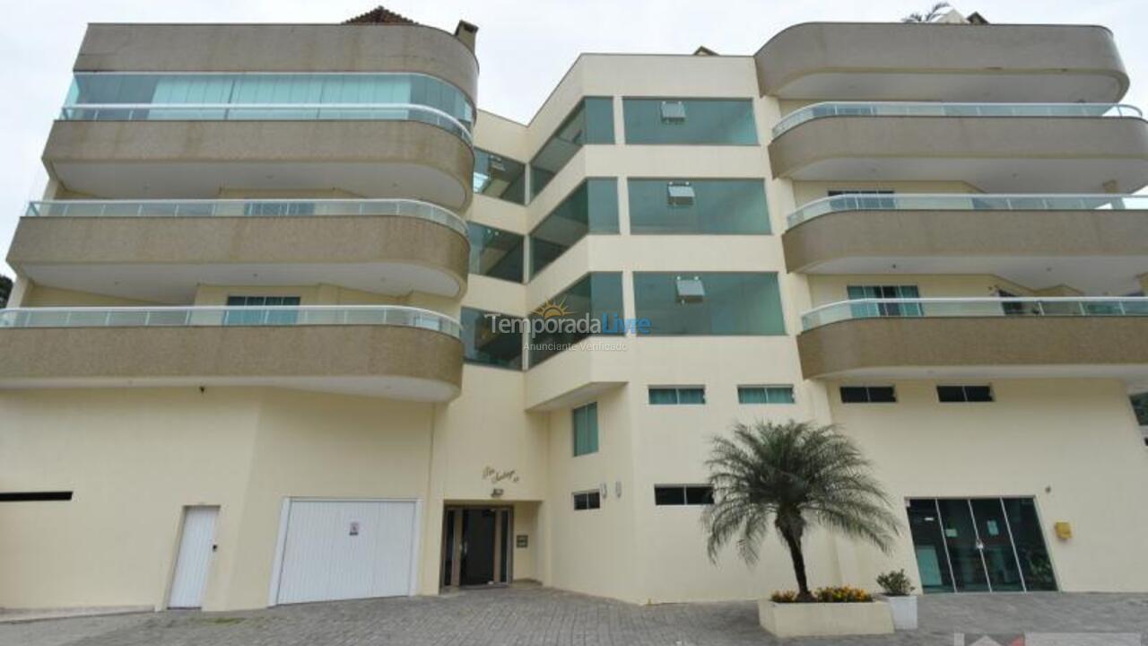 Apartamento para aluguel de temporada em Bombinhas (Praia de Bombas)