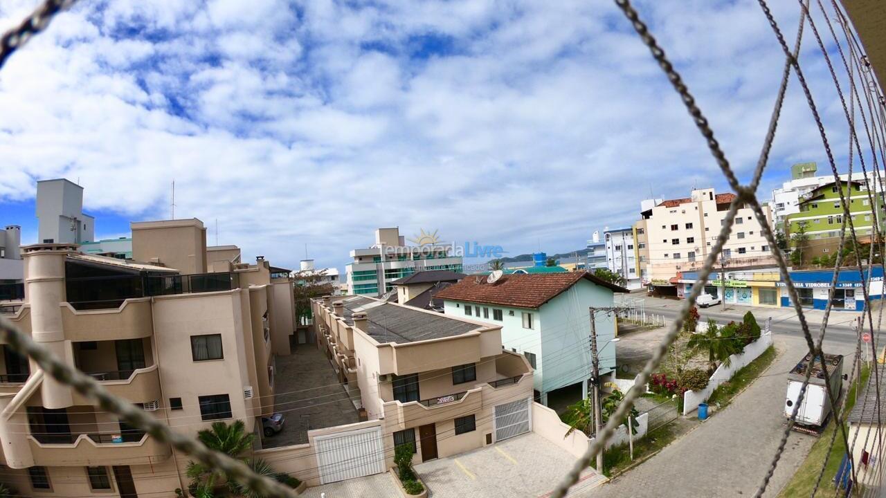Apartamento para aluguel de temporada em Bombinhas (Praia de Bombas)