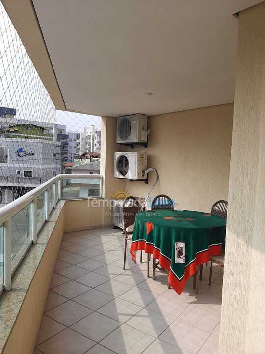 Apartamento para aluguel de temporada em Bombinhas (Praia de Bombas)