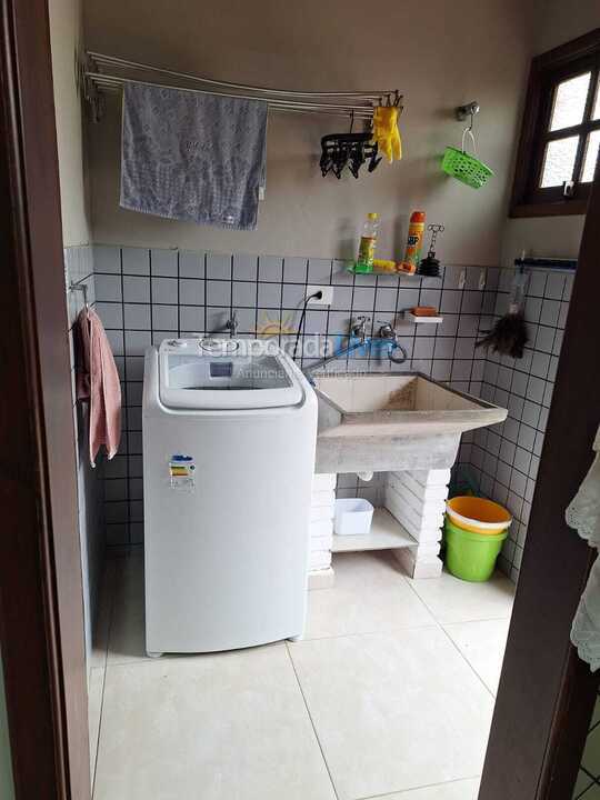 Casa para alquiler de vacaciones em Bertioga (Condominio Morada da Praia)