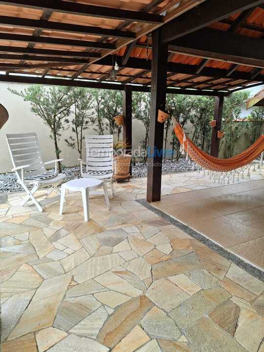 Casa para alquiler de vacaciones em Bertioga (Condominio Morada da Praia)