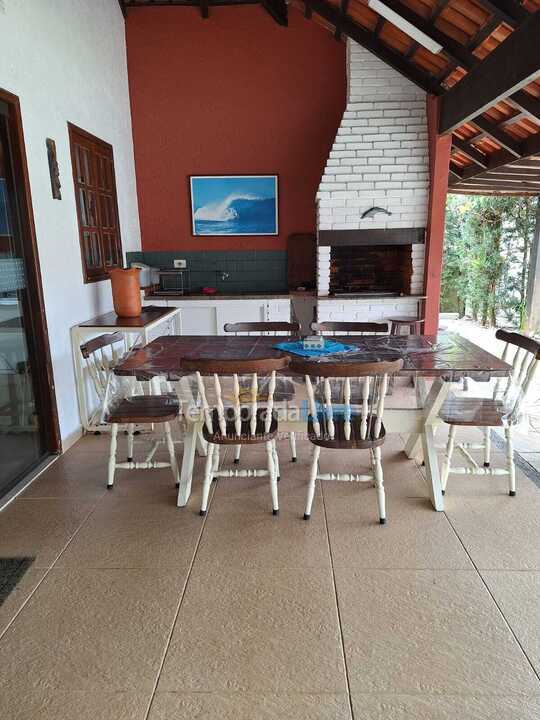 Casa para alquiler de vacaciones em Bertioga (Condominio Morada da Praia)