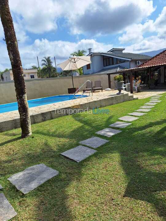 Casa para alquiler de vacaciones em Bertioga (Condominio Morada da Praia)