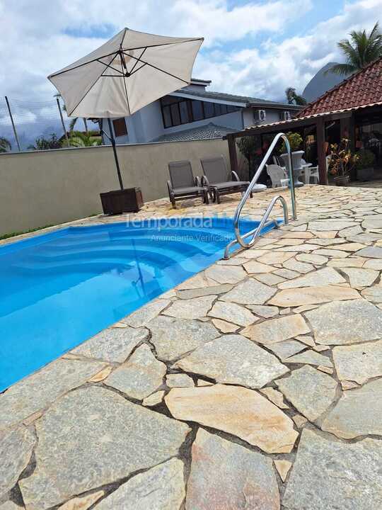Casa para alquiler de vacaciones em Bertioga (Condominio Morada da Praia)
