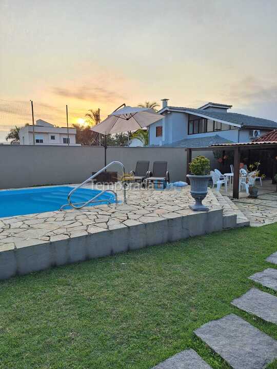 Casa para alquiler de vacaciones em Bertioga (Condominio Morada da Praia)