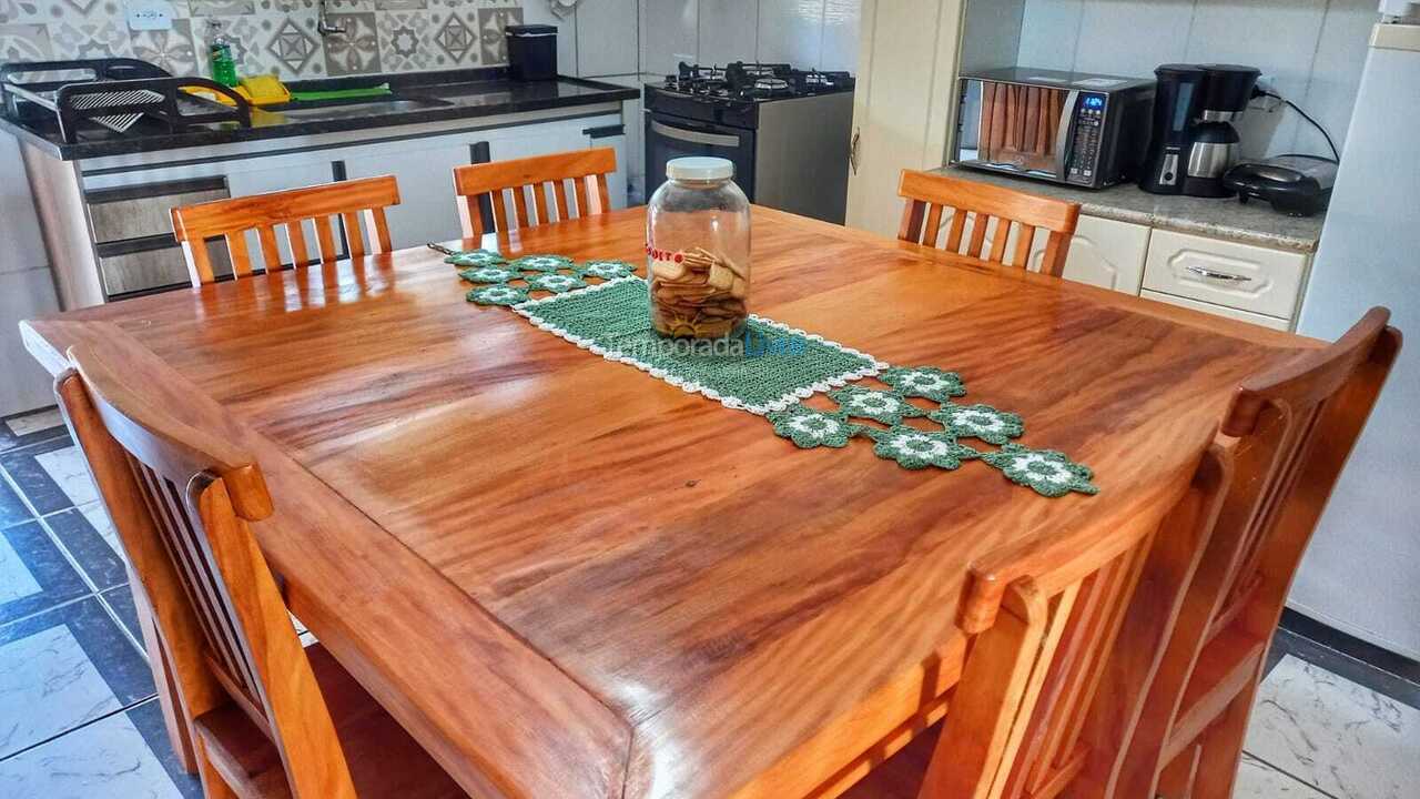 Casa para aluguel de temporada em Ubatuba (Praia do Lázaro)