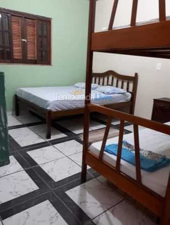 Casa para aluguel de temporada em Ubatuba (Praia do Lázaro)