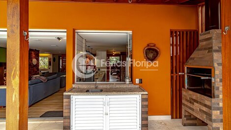 Casa Solaris Campeche – Piscina y Jacuzzi