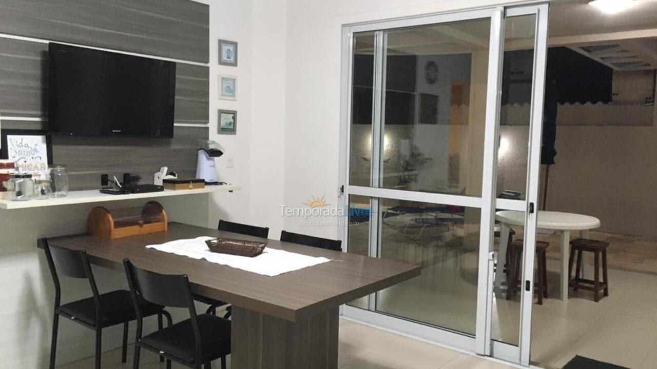 House for vacation rental in Florianópolis (Praia da Daniela)