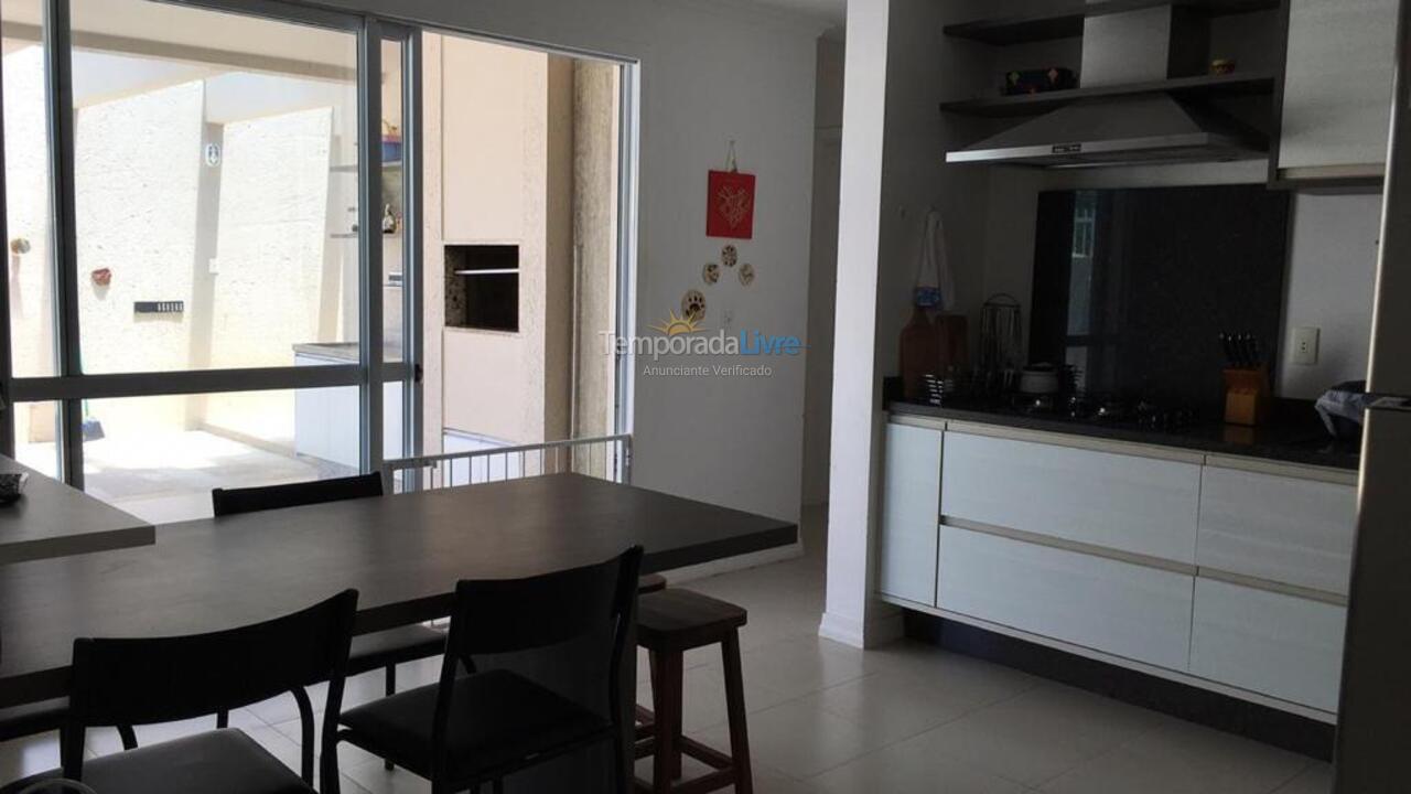 House for vacation rental in Florianópolis (Praia da Daniela)
