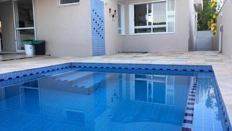 4 Bedroom House with Sea View in Daniela